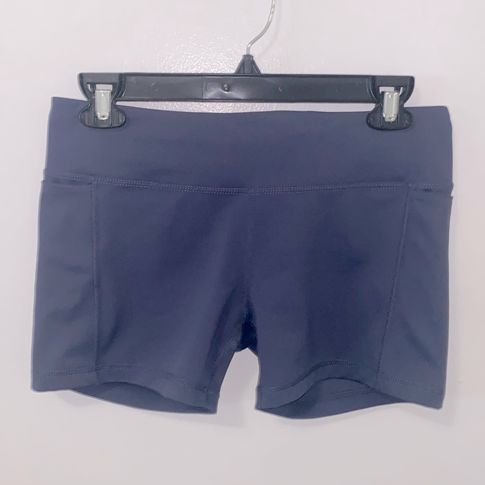Low-rise Lovers, Just the Short for You!